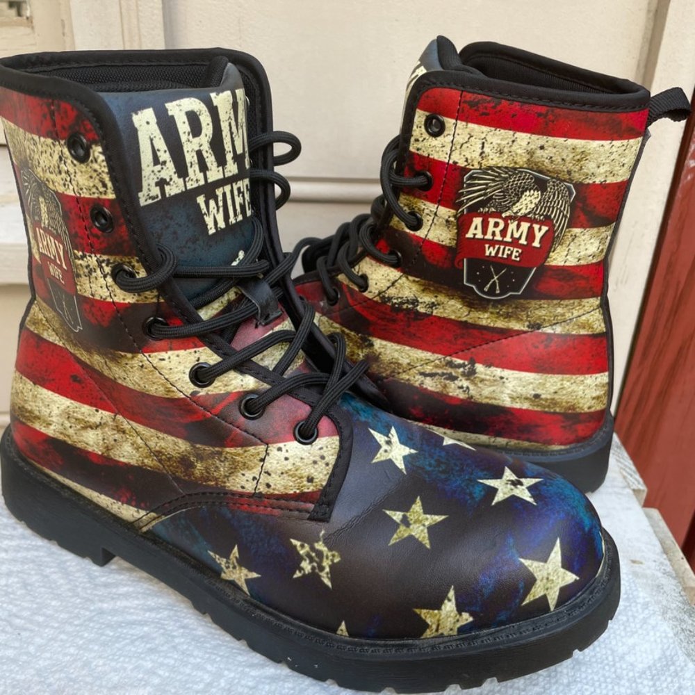 🇺🇸 Army Wife Patriotic American Flag Combat Lace-Up Boots Size 8